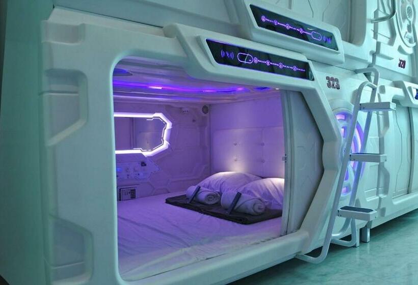 Shakti Capsule Hotel Jakarta
