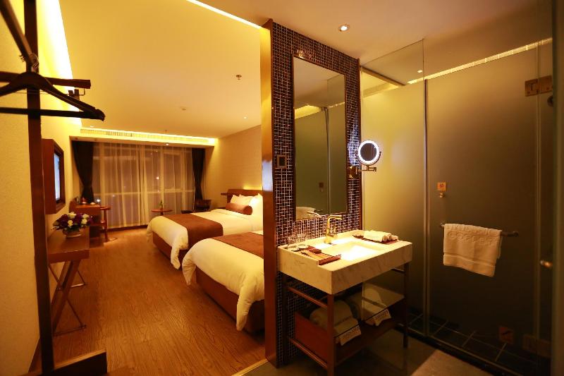 Hotel James Joyce Coffetel Qinhuangdao Railway Station