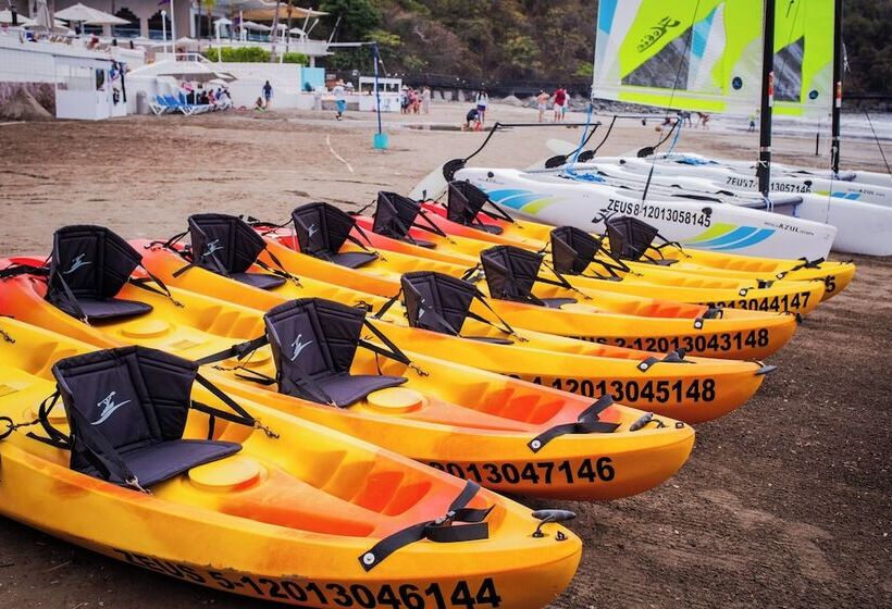 Azul Ixtapa All Inclusive Beach Resort & Convention Center