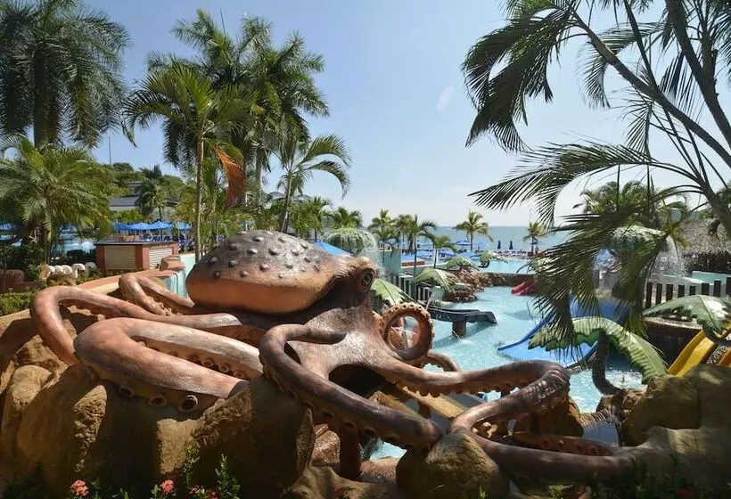 Azul Ixtapa All Inclusive Beach Resort & Convention Center