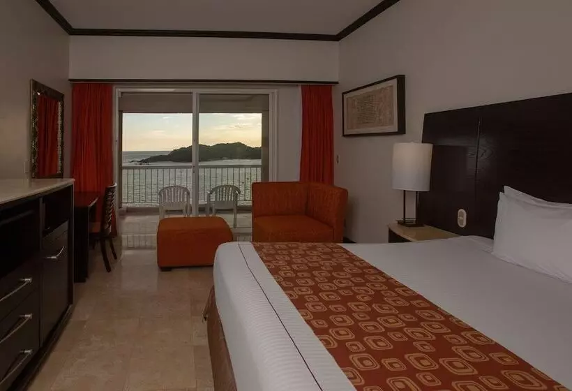 Azul Ixtapa All Inclusive Beach Resort & Convention Center