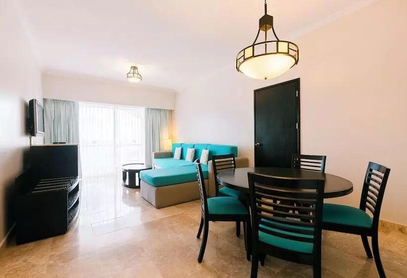 Azul Ixtapa All Inclusive Beach Resort & Convention Center