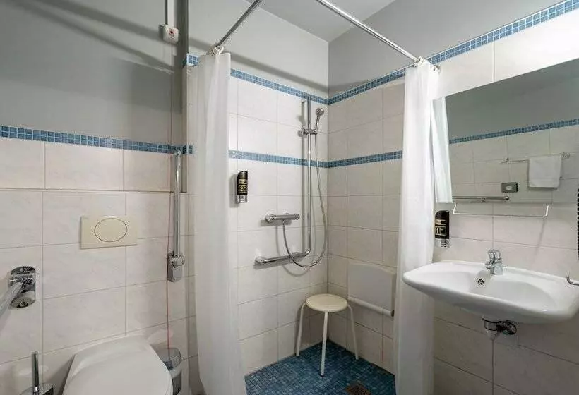 هتل a&o Berlin Kolumbus