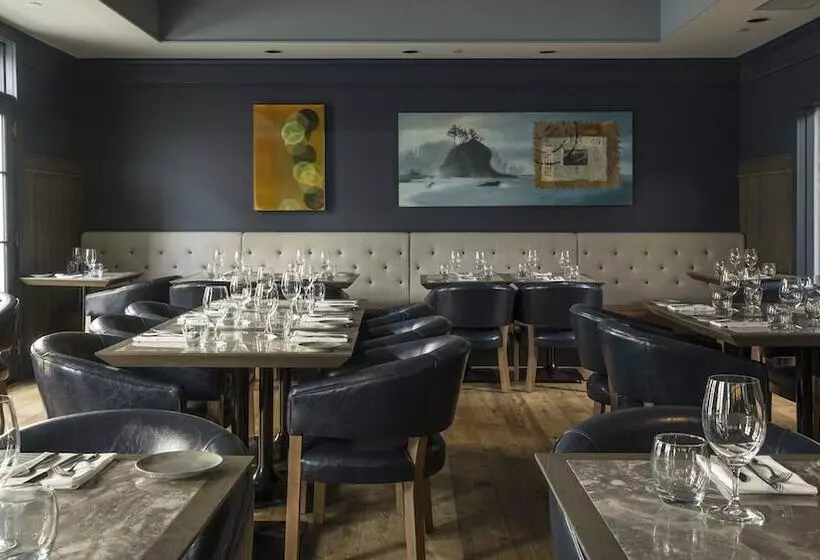 ホテル Arts Kensington