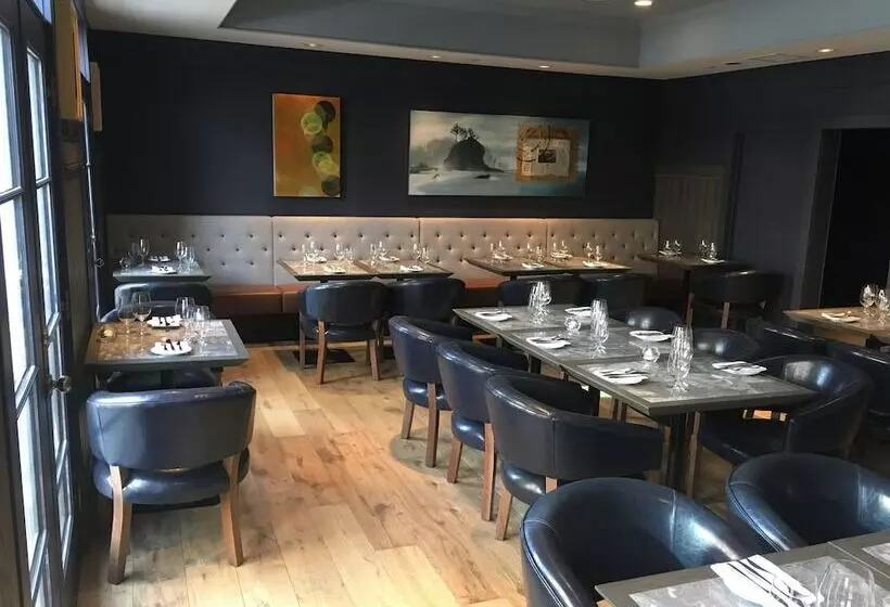 ホテル Arts Kensington