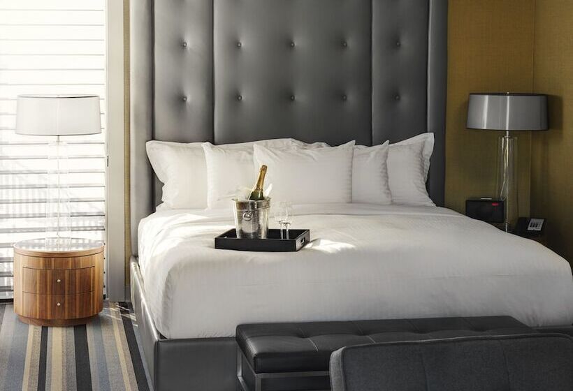 هتل Arts Kensington