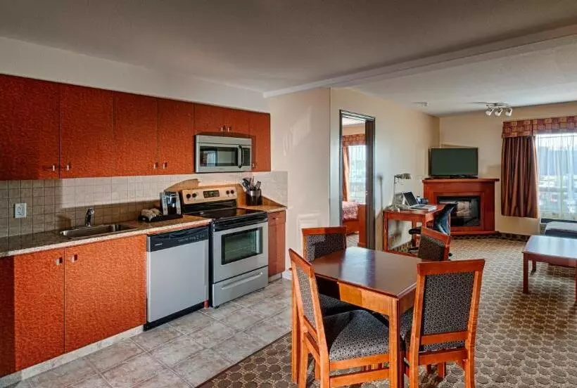 酒店 Canalta Rocky Mountain House