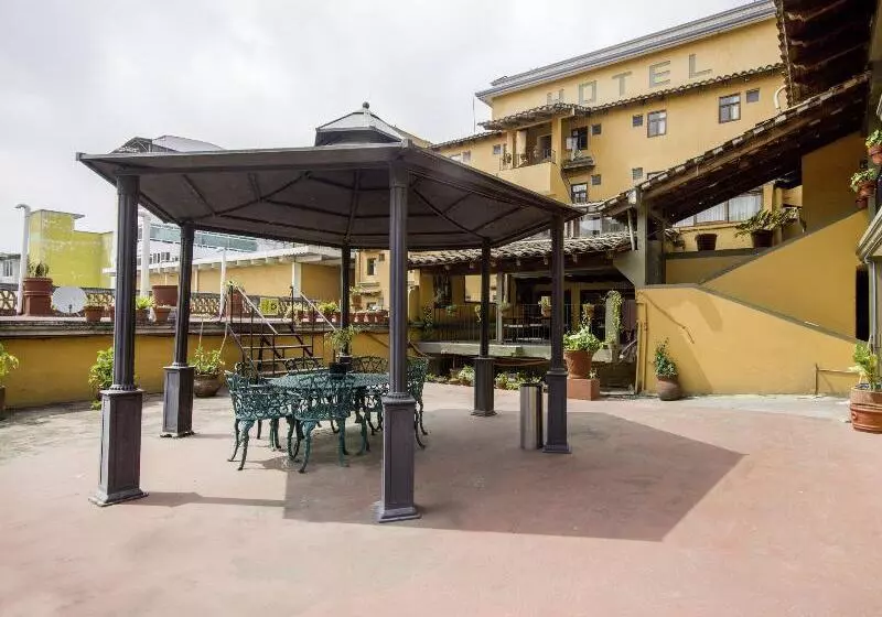 Capital O Hotel Central, Xalapa