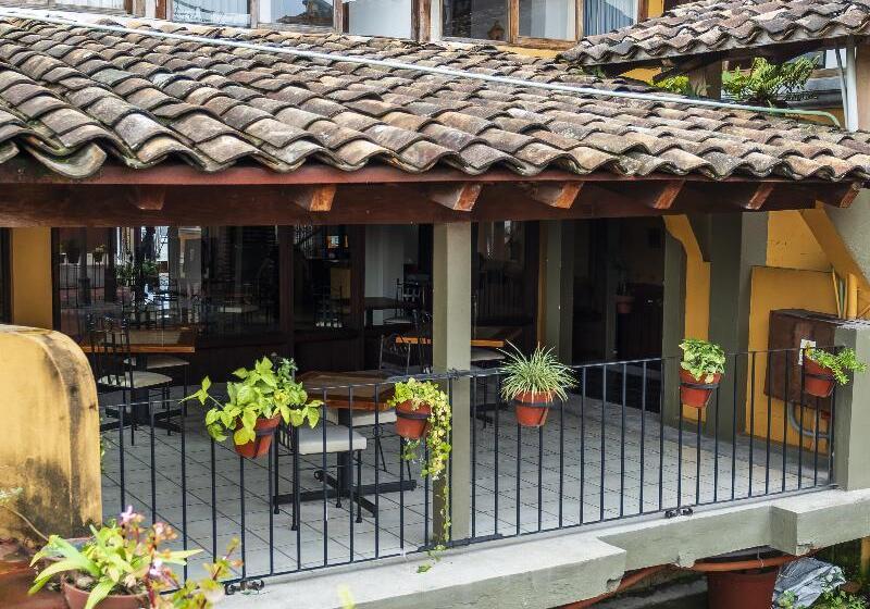 Capital O Hotel Central, Xalapa