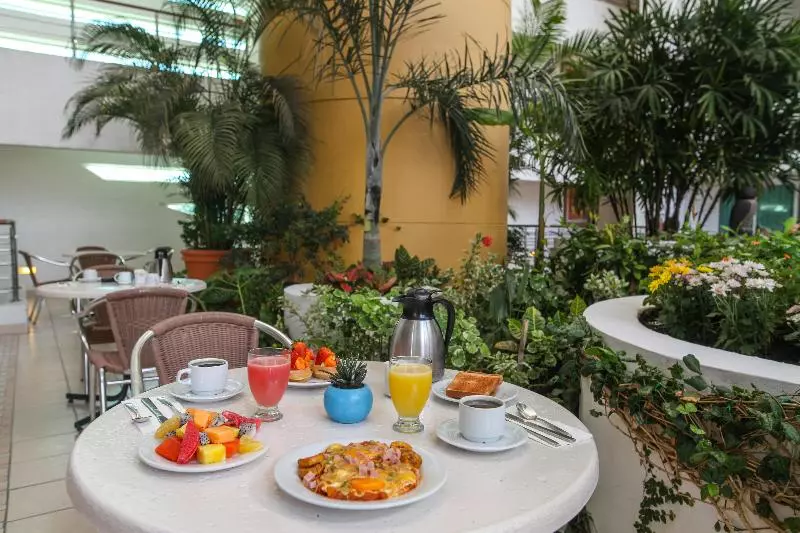 هتل Casa Mexicana Cozumel