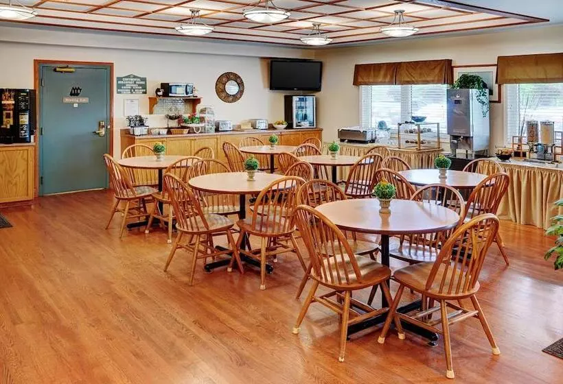 בית מלון כפרי Coastal Inn Halifax  Bayers Lake