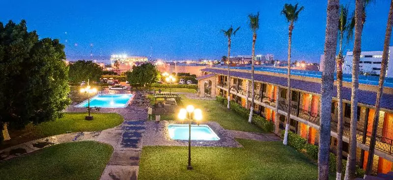 هتل Colonial Mexicali