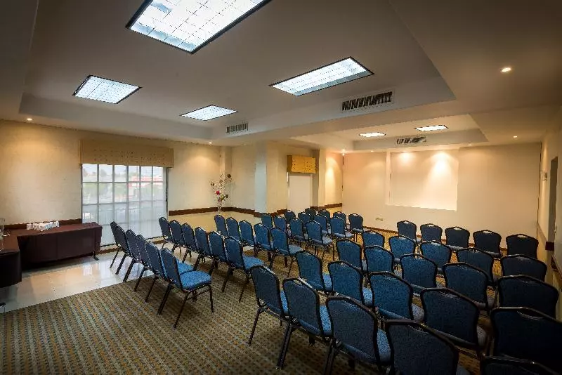 هتل Colonial Mexicali