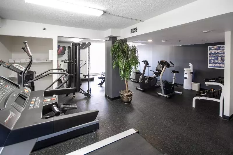 Hotelli Faubourg Montreal Centre Ville Downtown