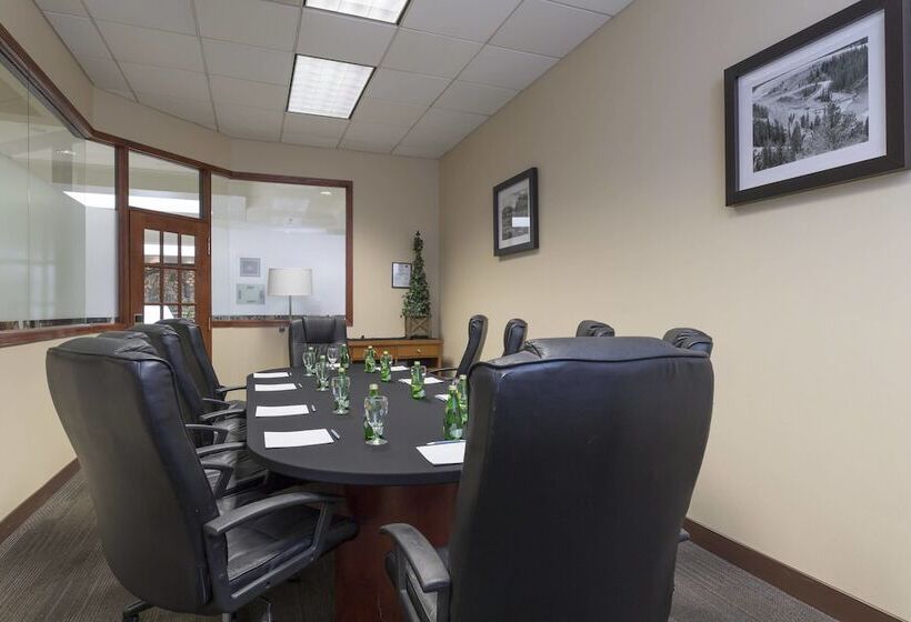 Otel Four Points By Sheraton Edmonton South