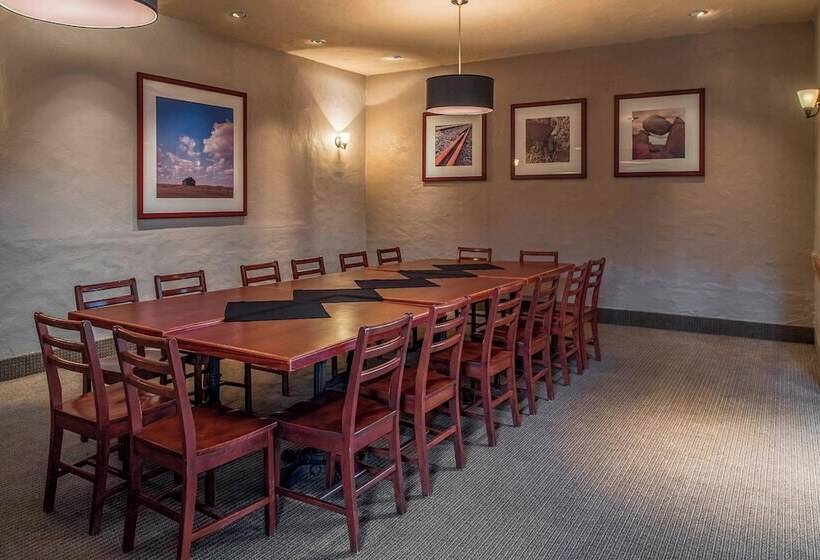 Otel Four Points By Sheraton Edmonton South