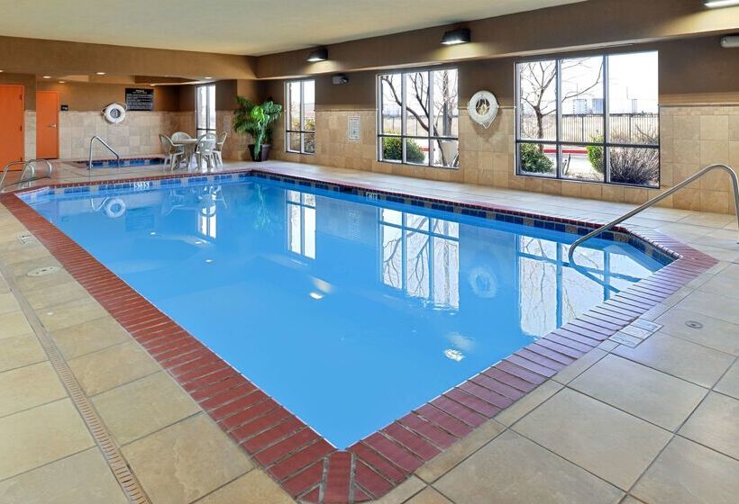 בית מלון כפרי Hampton Inn & Suites Albuquerque Coors Road