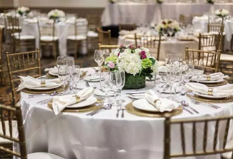 هتل Holiday Inn Chicago North Evanston, An Ihg