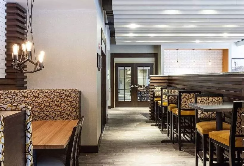 هتل Holiday Inn Chicago North Evanston, An Ihg