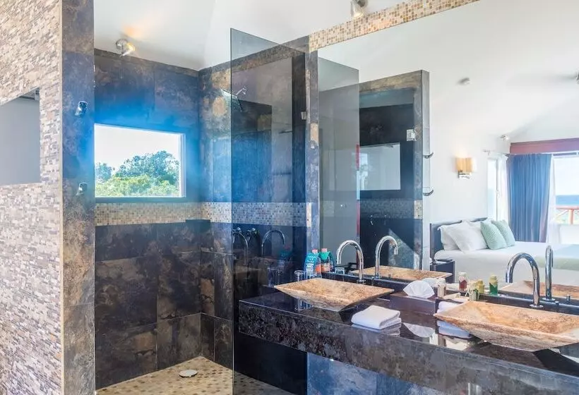 호텔 Illusion Boutique Near Beach