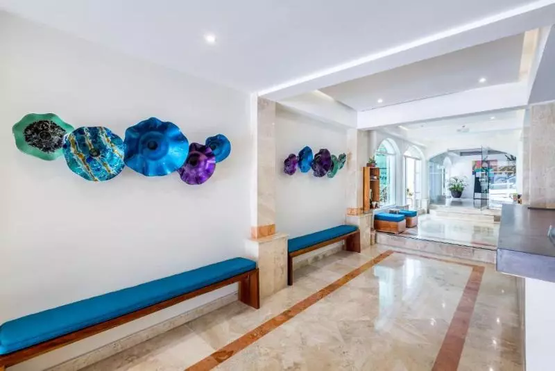 호텔 Illusion Boutique Near Beach