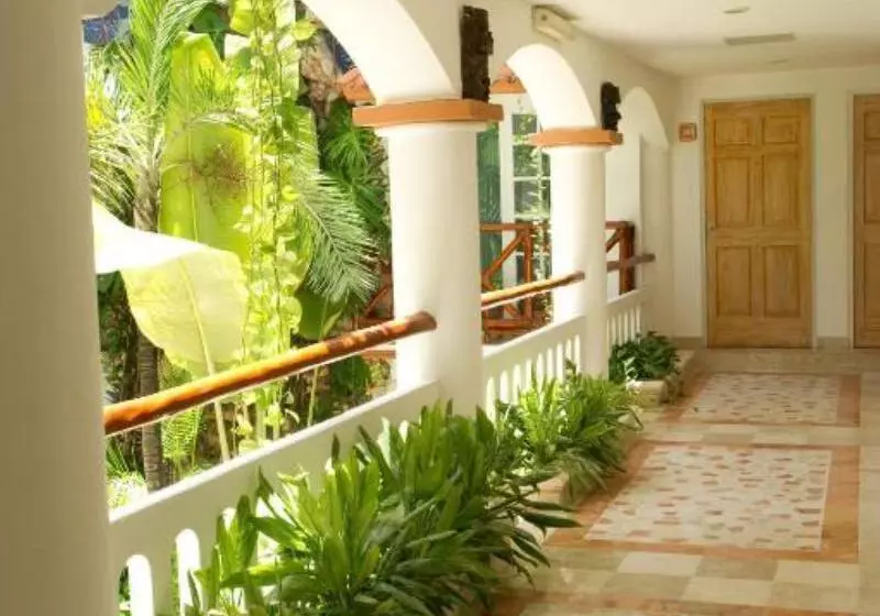 호텔 Illusion Boutique Near Beach