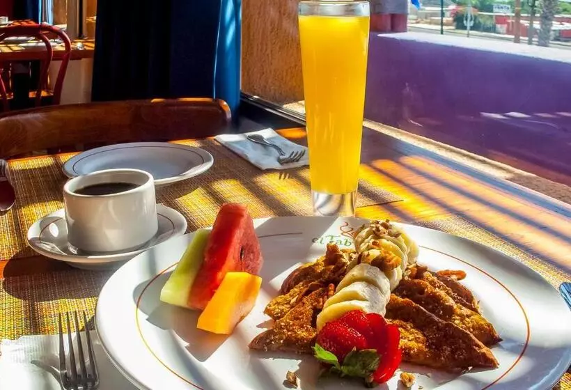 Отель Los Patios