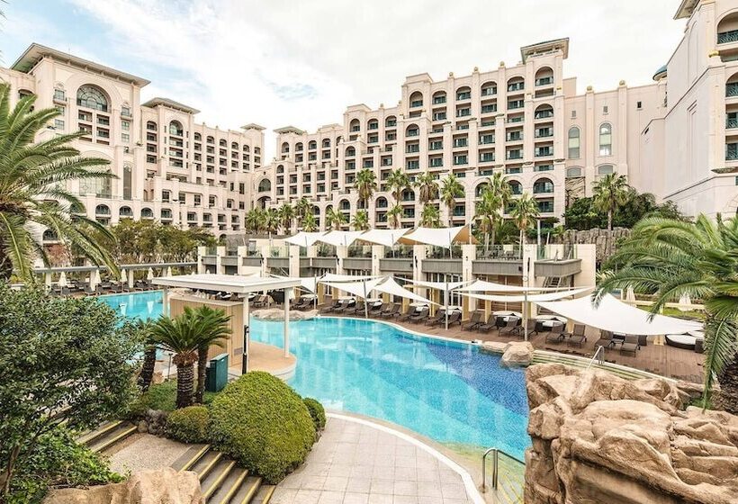 Lotte Hotel Jeju