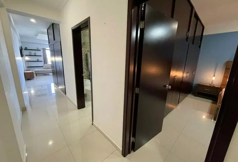 Hotel Marina Del Rey