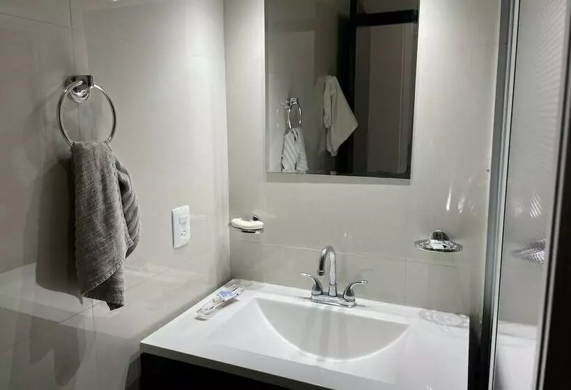 Hotel Marina Del Rey