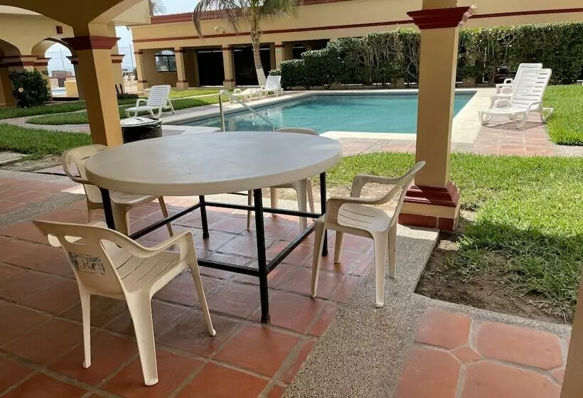 Hotel Marina Del Rey