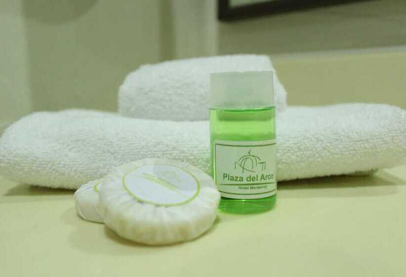 Otel Plaza Del Arco Monterrey