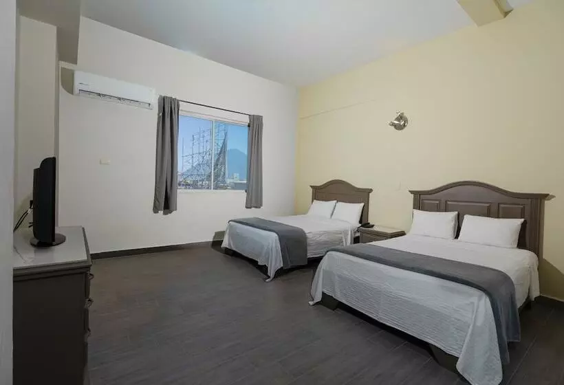 هتل Plaza Del Arco  Monterrey