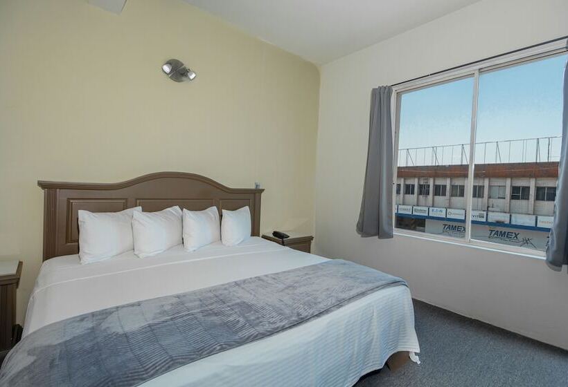 Otel Plaza Del Arco Monterrey