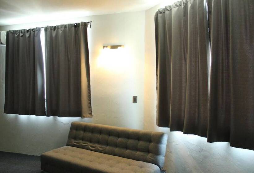 Otel Plaza Del Arco Monterrey