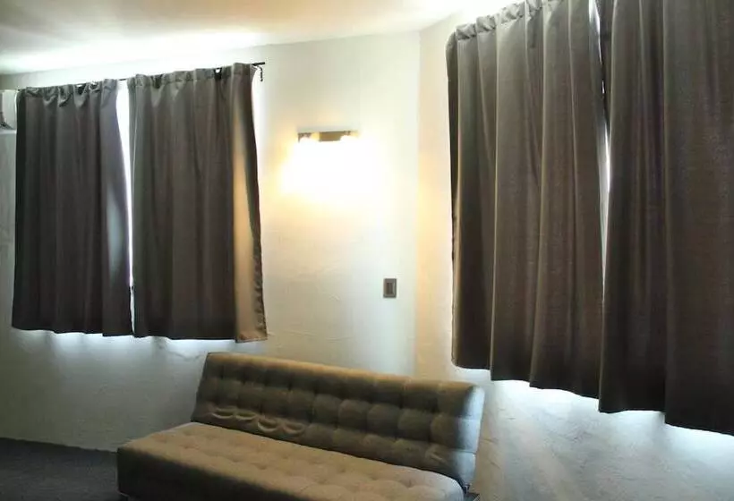 هتل Plaza Del Arco  Monterrey