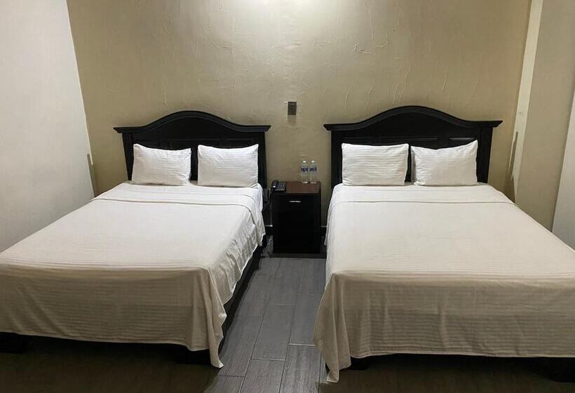 Otel Plaza Del Arco Monterrey