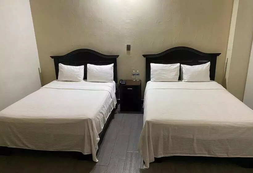 هتل Plaza Del Arco  Monterrey