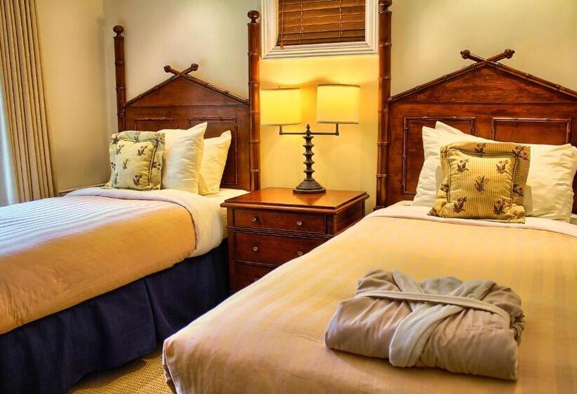 Hotel Poets Cove Resort & Spa