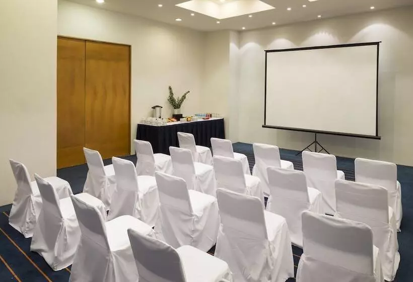 هتل Real Inn San Luis Potosí