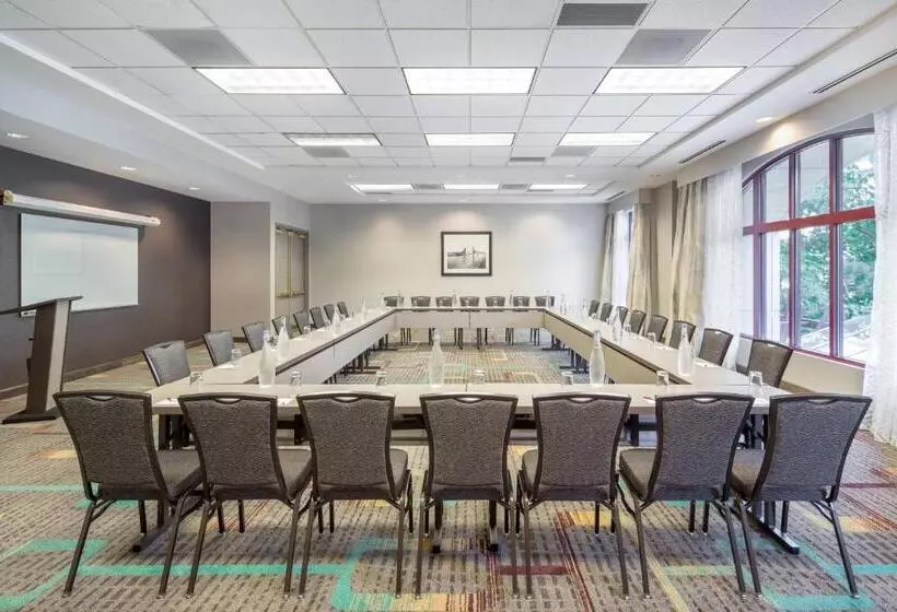 호텔 Residence Inn Portland Downtown/riverplace