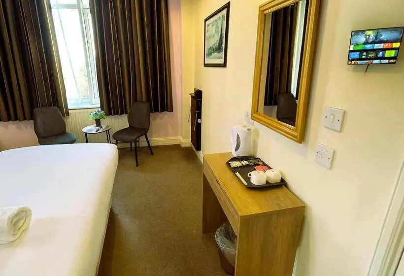 Russel Court Hotel Bournemouth Central