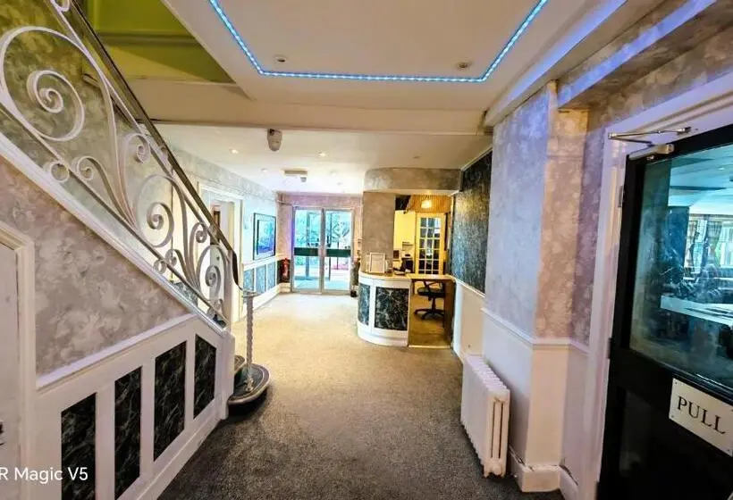 Russel Court Hotel Bournemouth Central