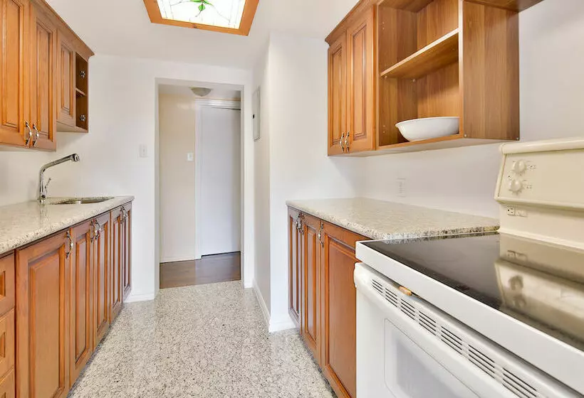 Отель Sunset Suites