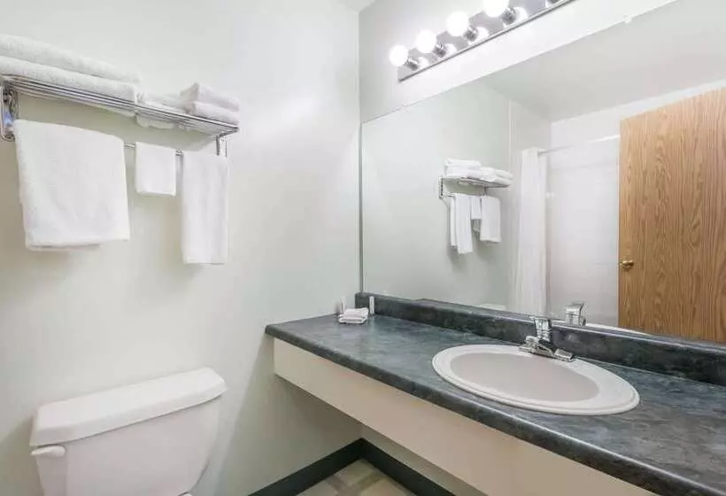 호텔 Super 8 By Wyndham Dauphin