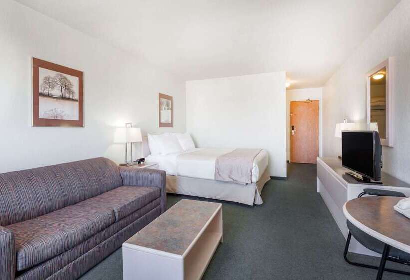 בית מלון כפרי Super 8 By Wyndham Dauphin