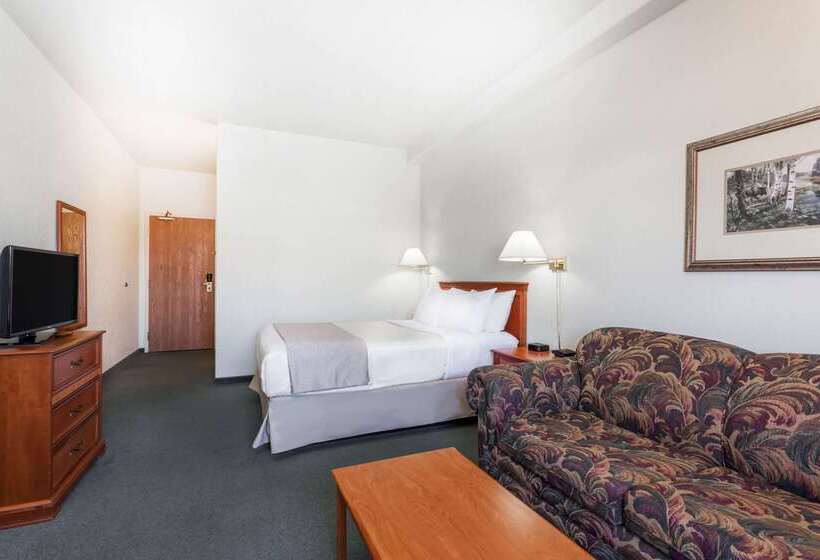 בית מלון כפרי Super 8 By Wyndham Dauphin