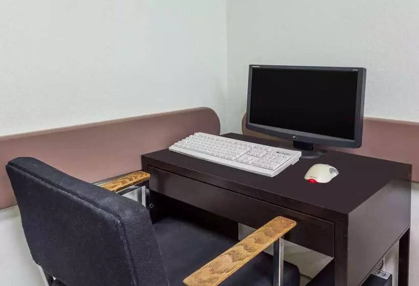 호텔 Super 8 By Wyndham Dauphin