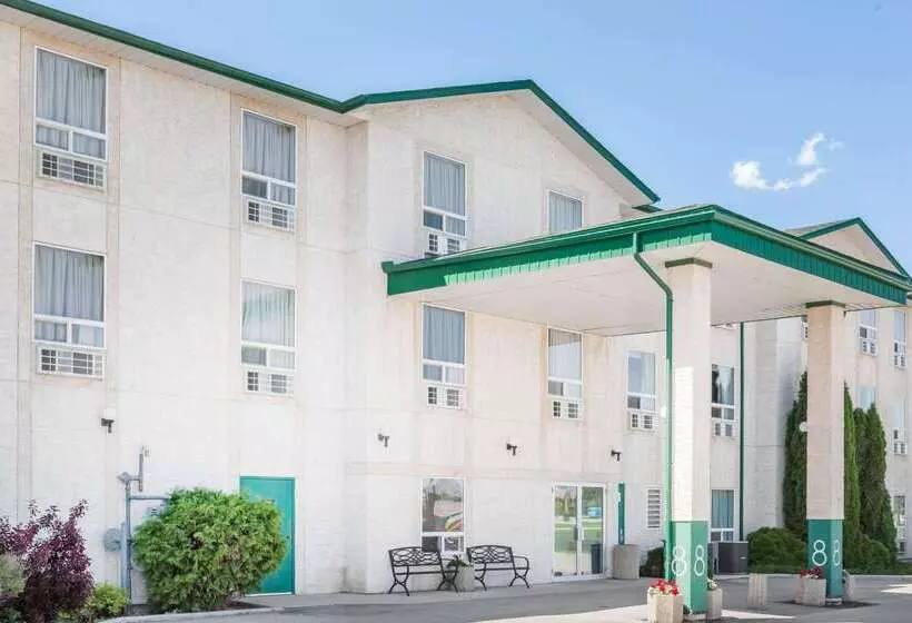 호텔 Super 8 By Wyndham Dauphin