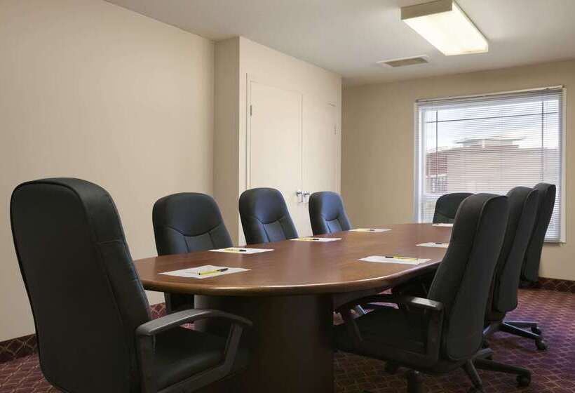 Hotell Super 8 By Wyndham Fort Nelson Bc